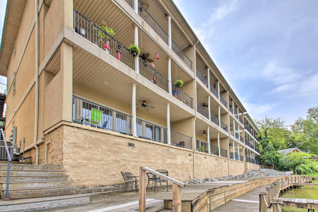 Lakefront Hot Springs Condo With Balcony And Boat Slip Exterior photo